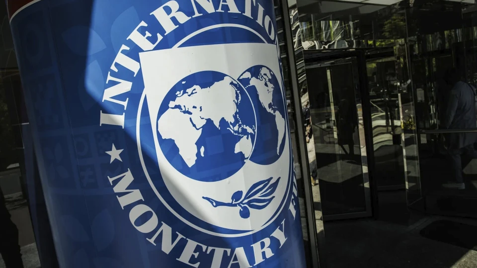 IMF, Fransa'nın 2026 büyüme tahminini yüzde 0,7'ye düşürdü