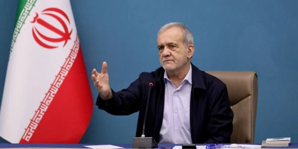 Pezeşkiyan: Hedeflerine ulaşamayan düşman ekonomik cepheye yöneldi