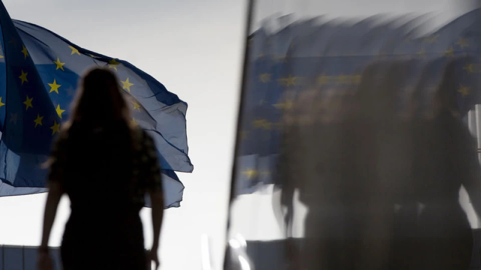 Euro Bölgesi ekonomik güveni Mayıs'ta sınırlı toparlandı
