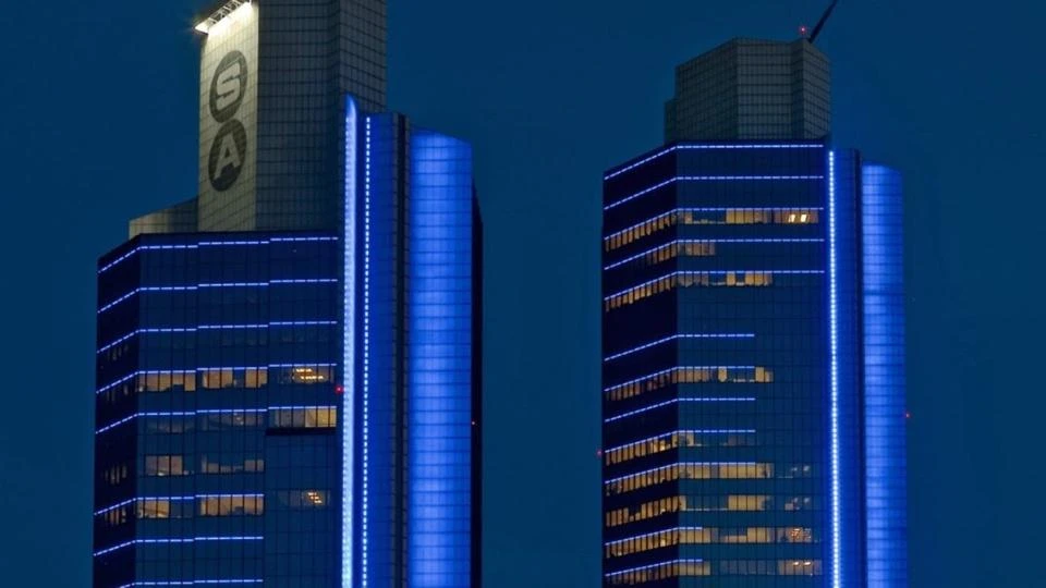 Sabancı ailesi ve yöneticilerden 238 milyon TL’lik hisse alımı