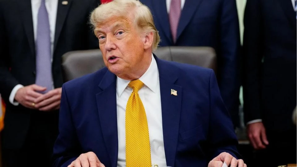Trump: Fransa'daki protestoların nedeni göç, okullar değil